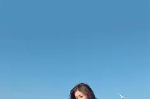 赵露思真算得上内娱第一个因生病塌房的艺人了